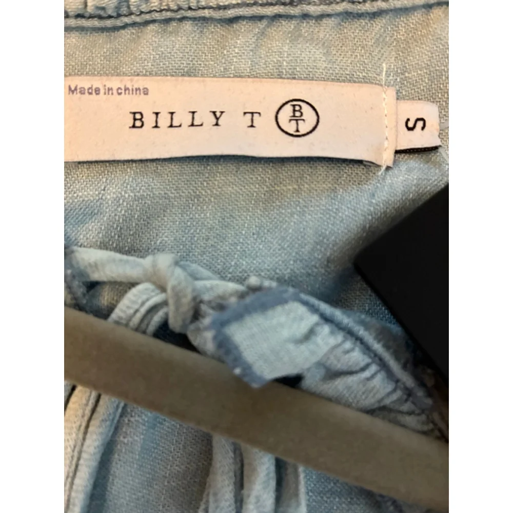 0251 **BILLY T** NWT Size Small Soft light blue denim sleeveless shirt. - Picture 8 of 10